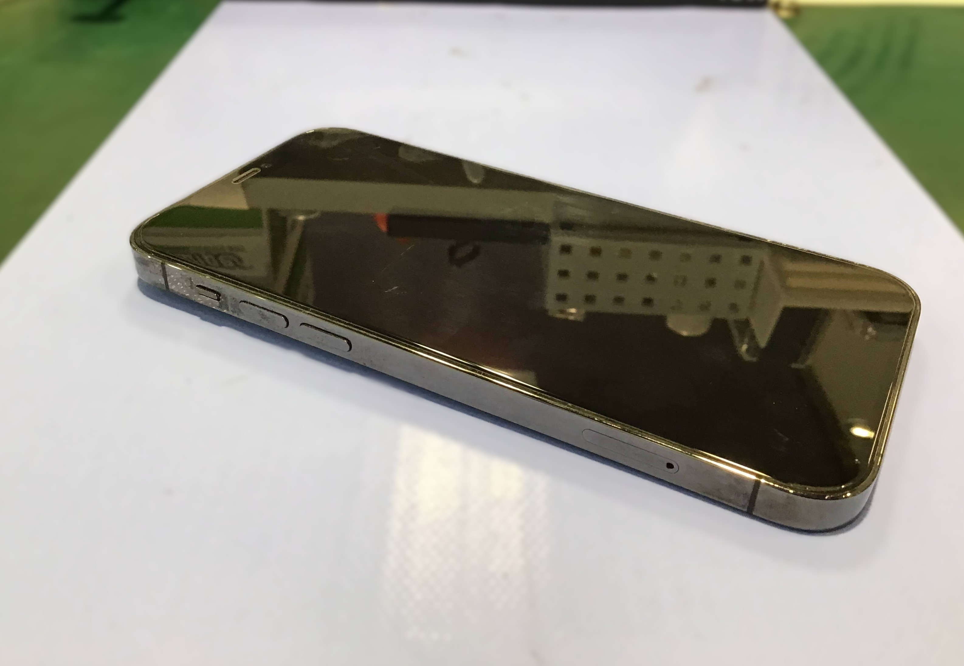 【iPhone12 Pro】バッテリー交換をさせていただきました｜スマホ修理工房 秋津店